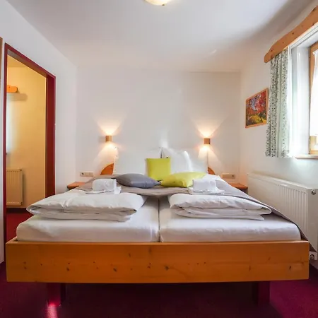 Haus Tirol Guest house 3*