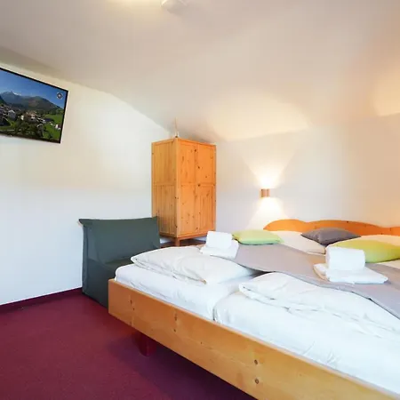 Haus Tirol Pensión Kaprun